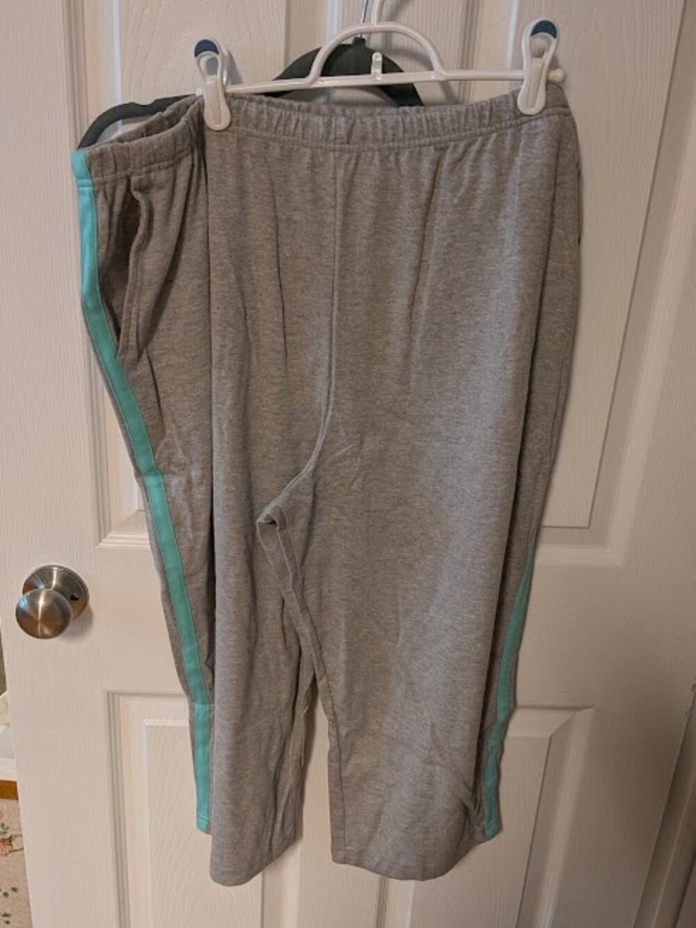 NWT Blair PXL Gray Elastic Waist Crop Pants